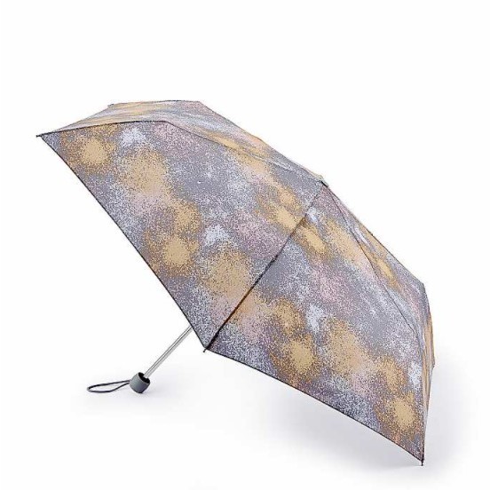 Lightweight folding umbrella top