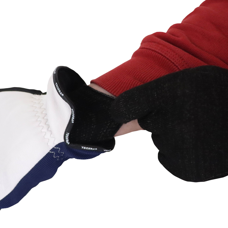 Deluxe Thermal 12 Silver Fibre Winter Gloves for Very Cold Hands and Raynaud s Disease